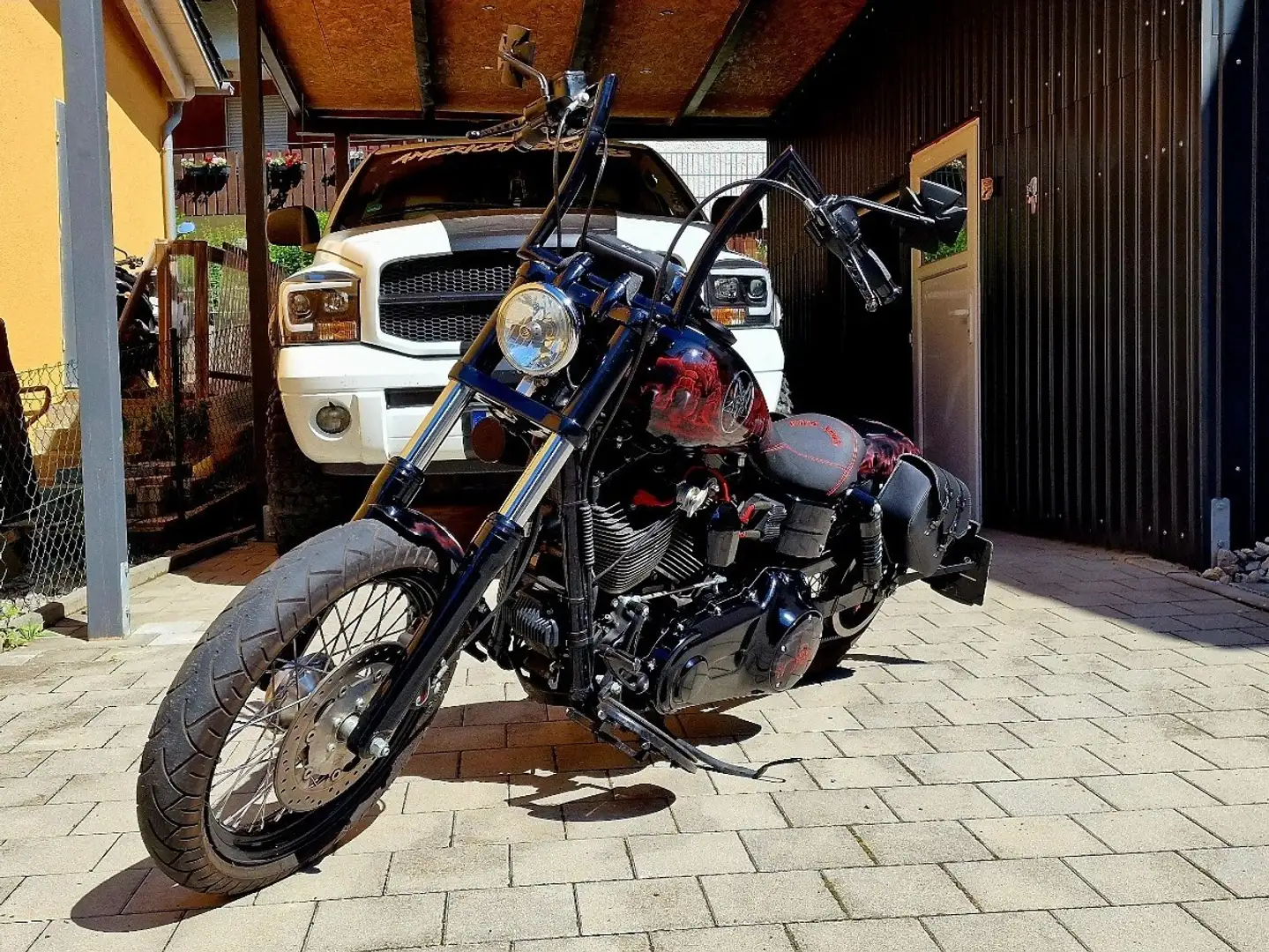 Harley-Davidson Dyna Street Bob Negru - 2