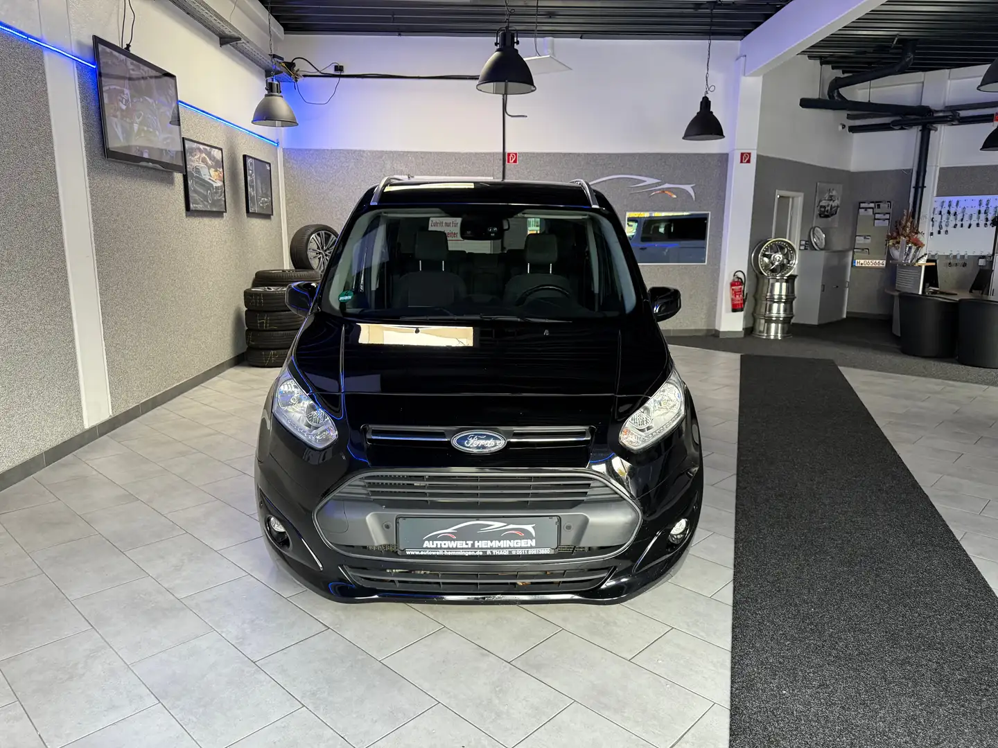 Ford Tourneo Connect 1.5 Titanium*12M.Garantie*Finanzierung* Schwarz - 2