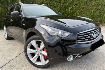 FX30dS / UTILITAIRE / BOÎTE AUTOMATIQUE / 3.0L