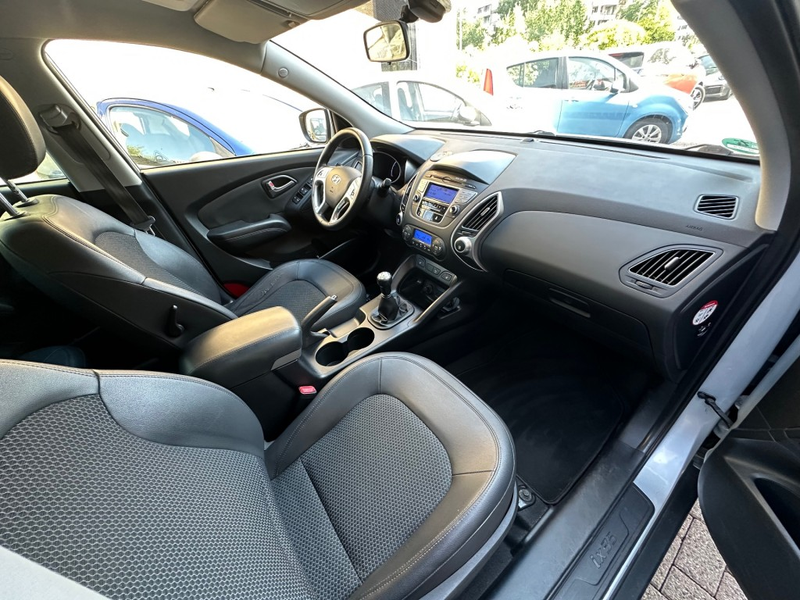 Hyundai iX35 2.0I Style Airco Cruise Telefoon Trekhaak — photo 10