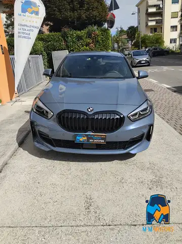 BMW 1 Series view 2