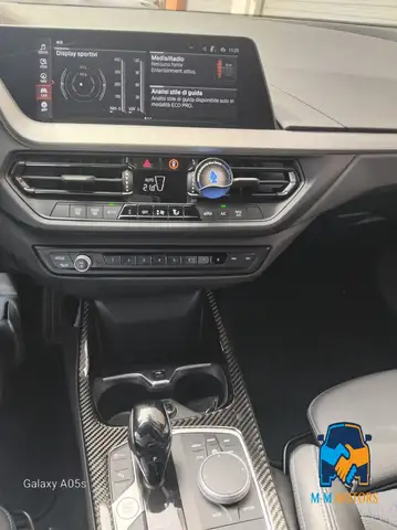 BMW 1 Series view 15