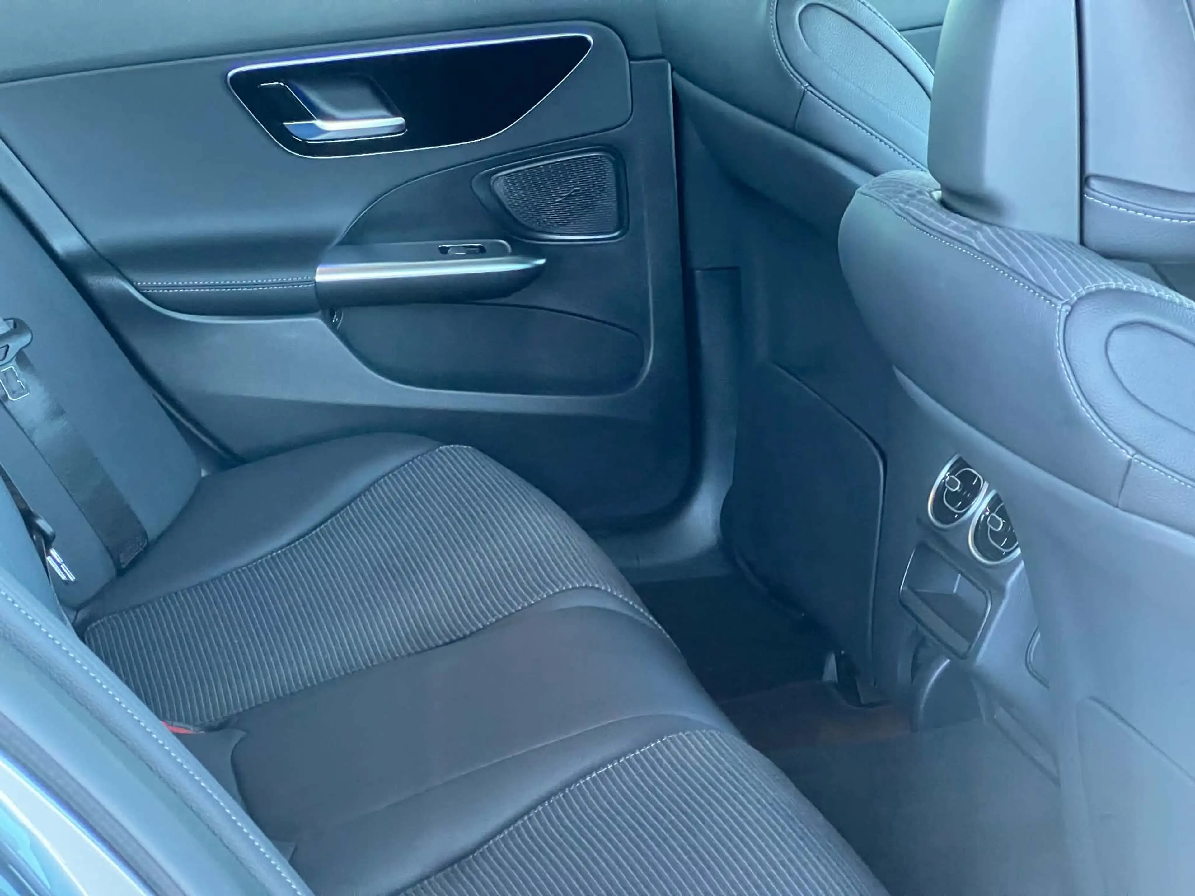 Mercedes-Benz C 180 2025 Automaat dodehoekassistentie camera led — photo 10