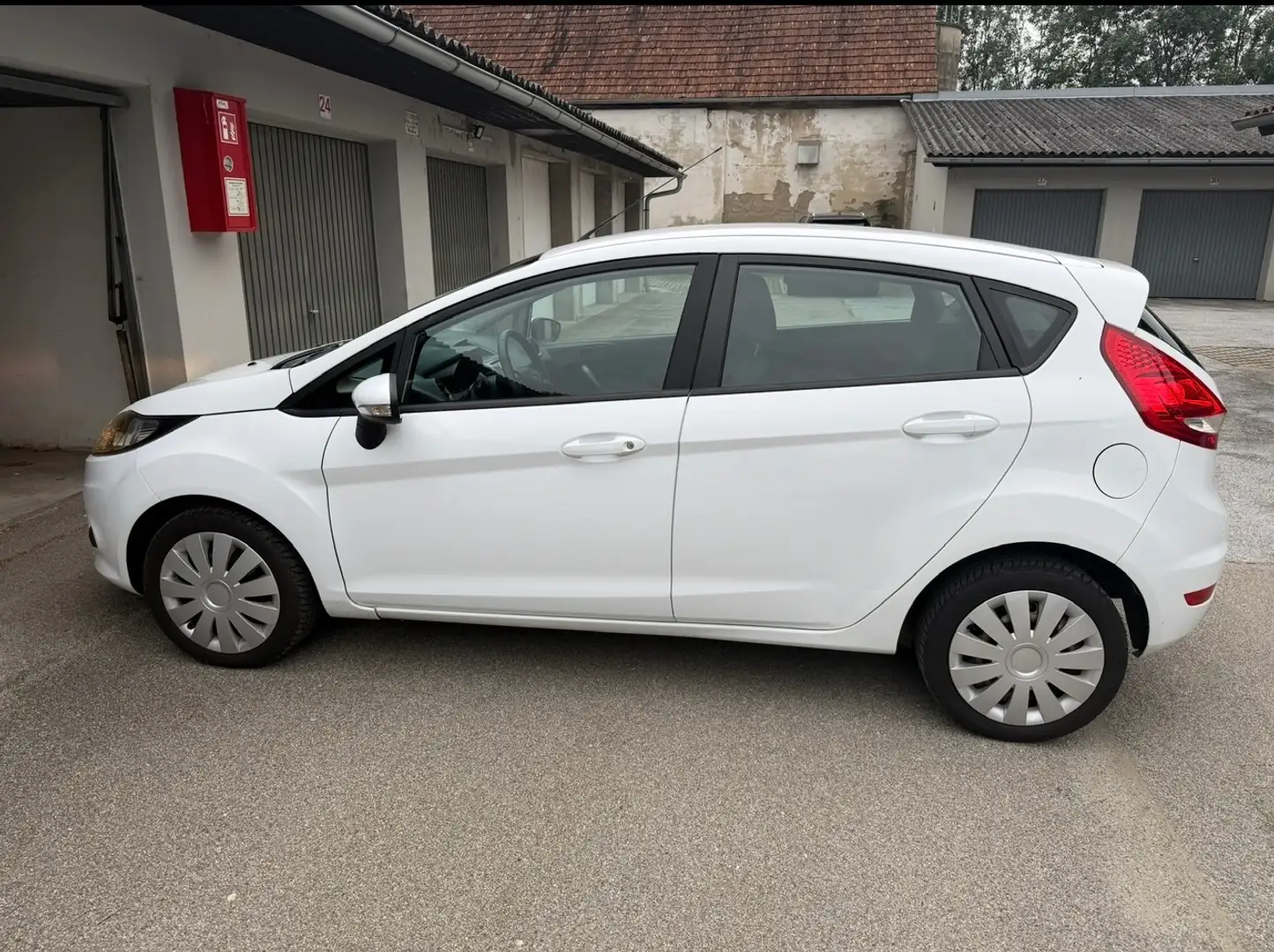 Ford Fiesta Fiesta Trend 1,25 Trend Weiß - 1