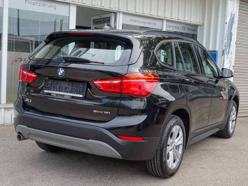 BMW X1 sDrive18i Aut Advantage Navi LED Kam Lenkr.H. — photo 6