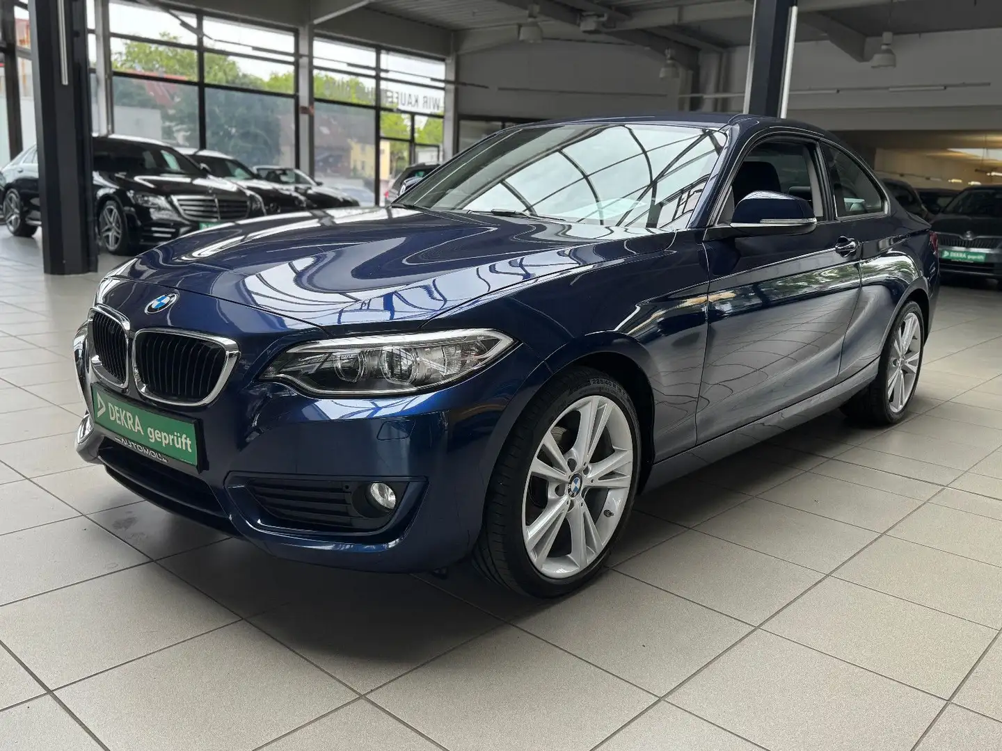 BMW 218 i Advantage *LED-BiXenon*SHZ*Temp.* uvm. Blau - 1