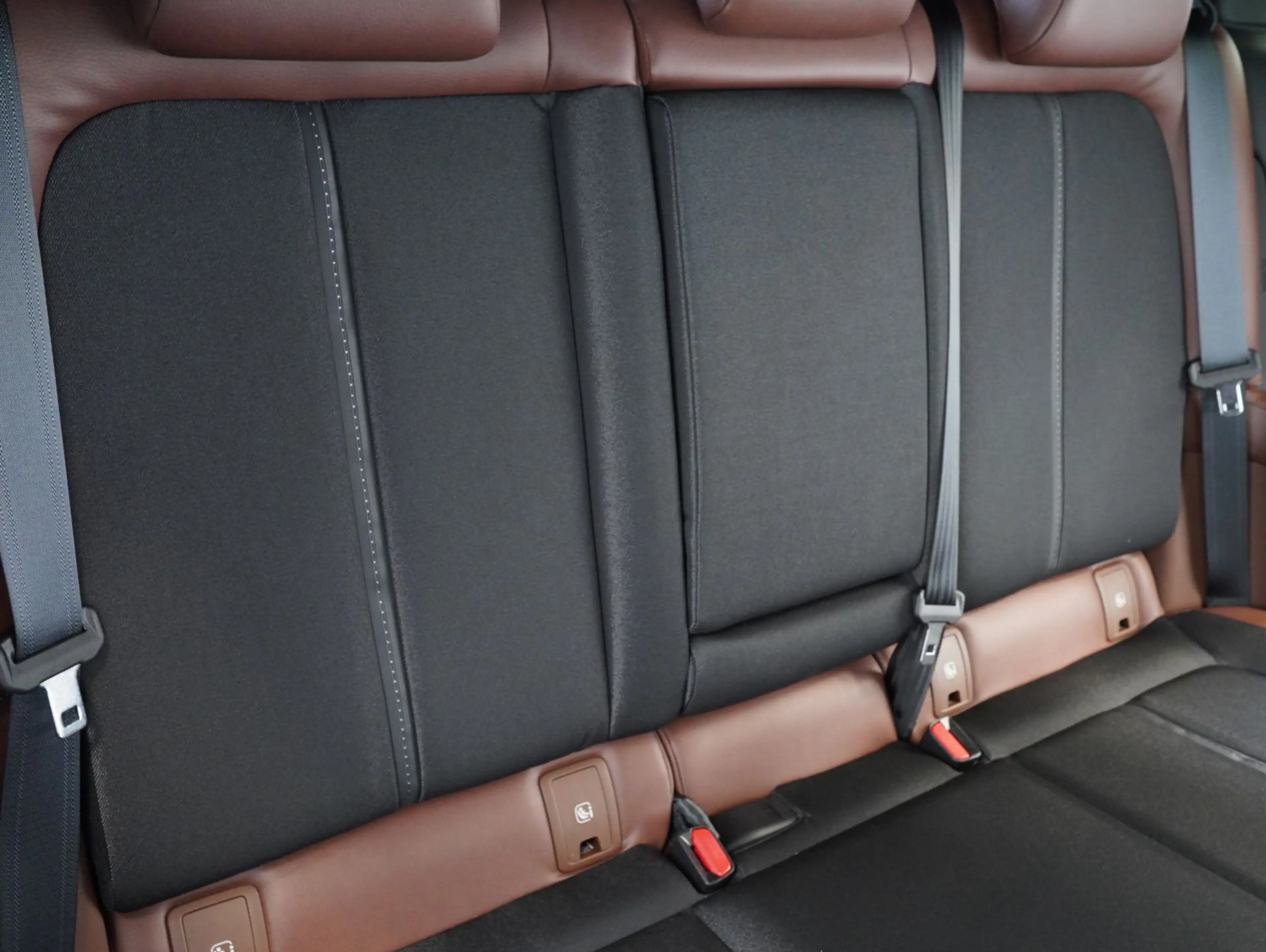 Mazda MX-30 e-SKYACTIV Advantage — photo 15