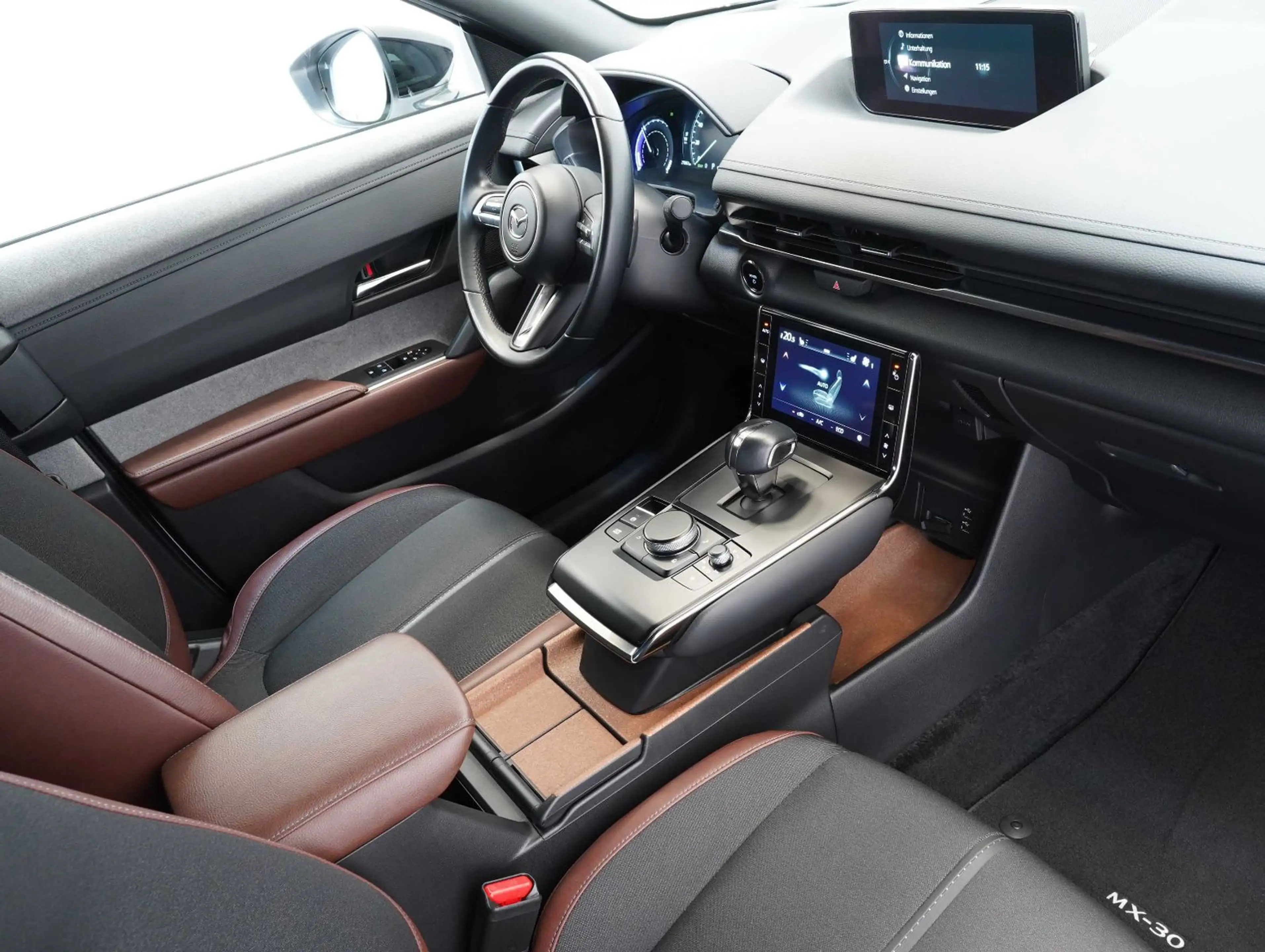 Mazda MX-30 e-SKYACTIV Advantage — photo 13