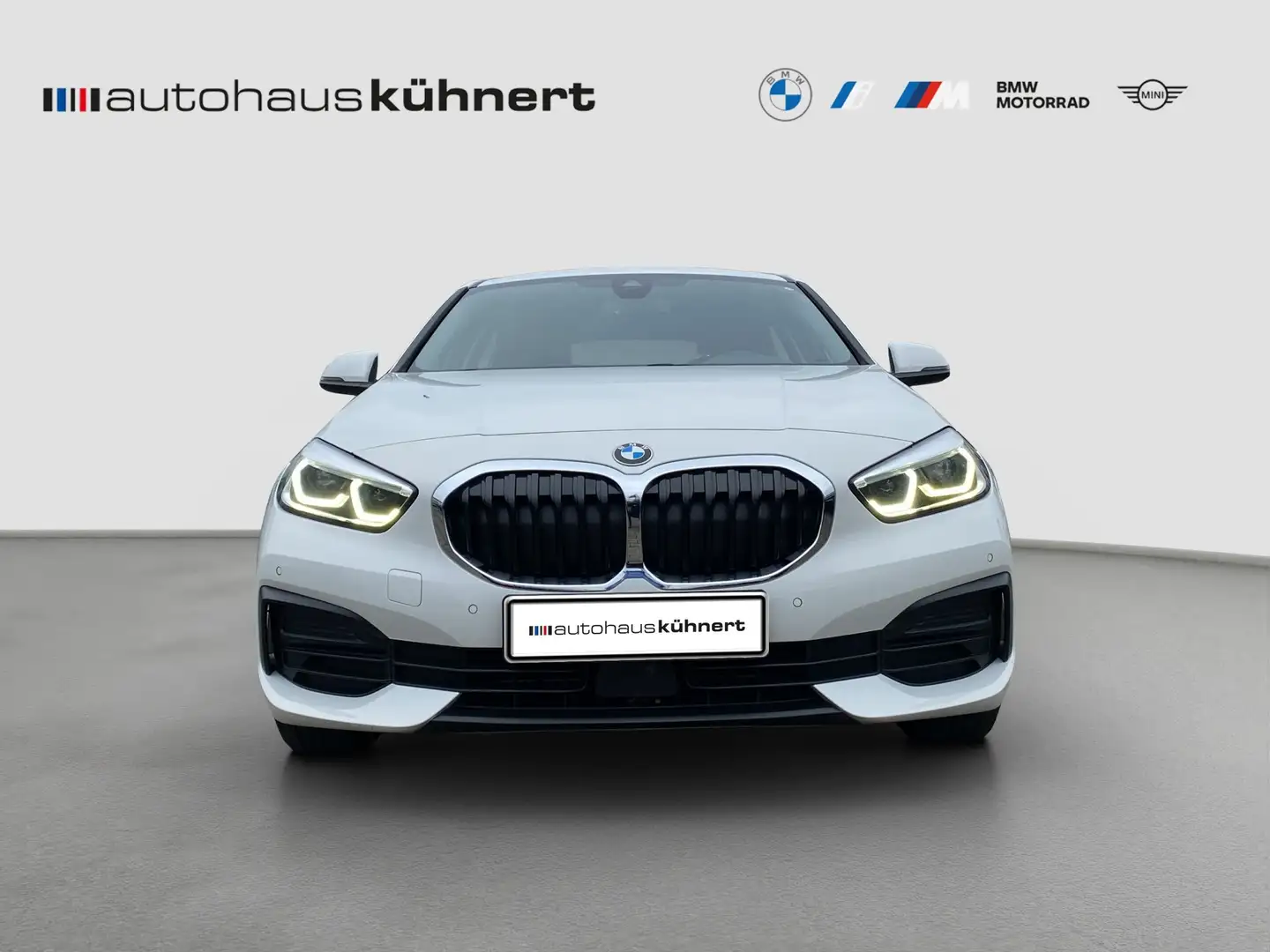 BMW 118 i Advantage LED SpurAss Navi PDC Weiß - 2