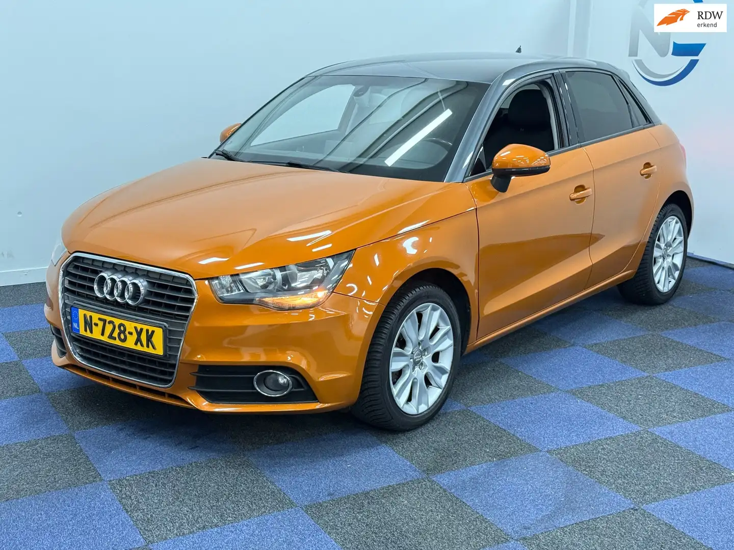 Audi A1 Sportback 1.4 TFSI Attraction Pro Line / SUPER NET Oranje - 1