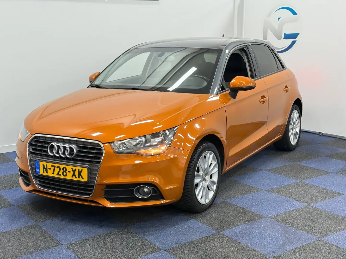 Audi A1 Sportback 1.4 TFSI Attraction Pro Line / SUPER NET Oranje - 2