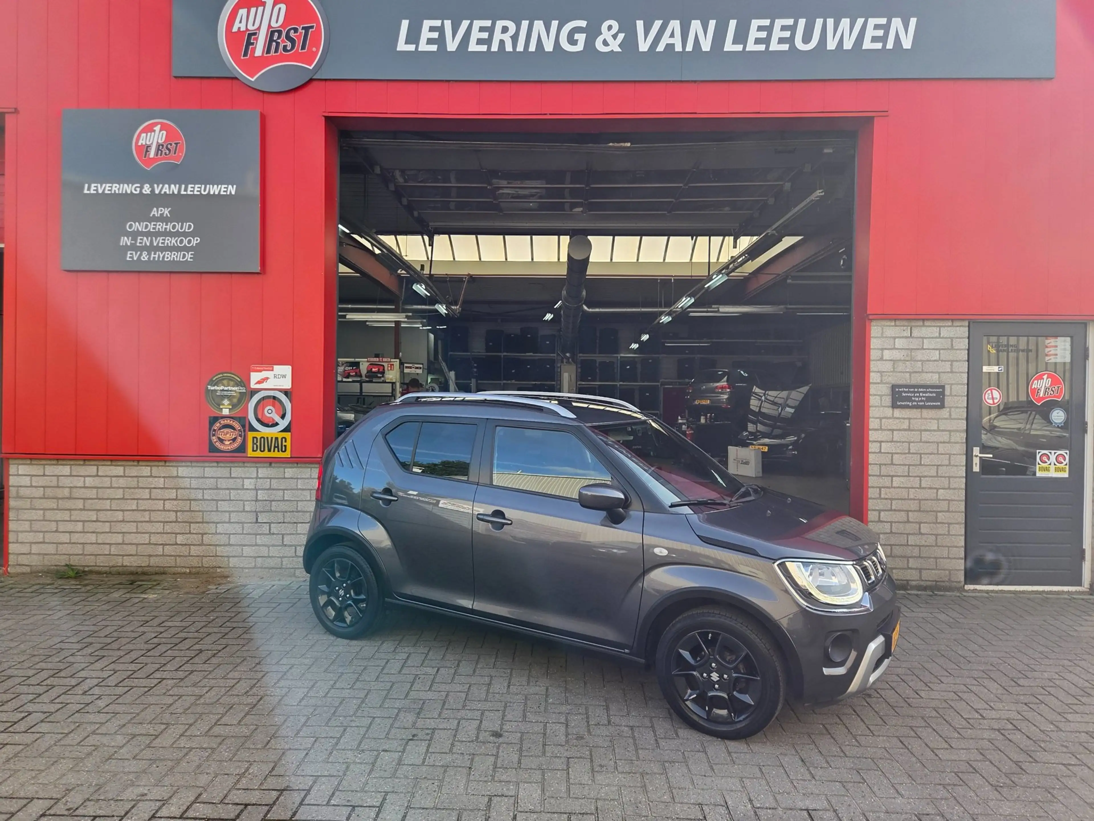 Suzuki Ignis 1.2 Smart Hybrid Select Camera/ LM velgen/ Carplay — photo 4