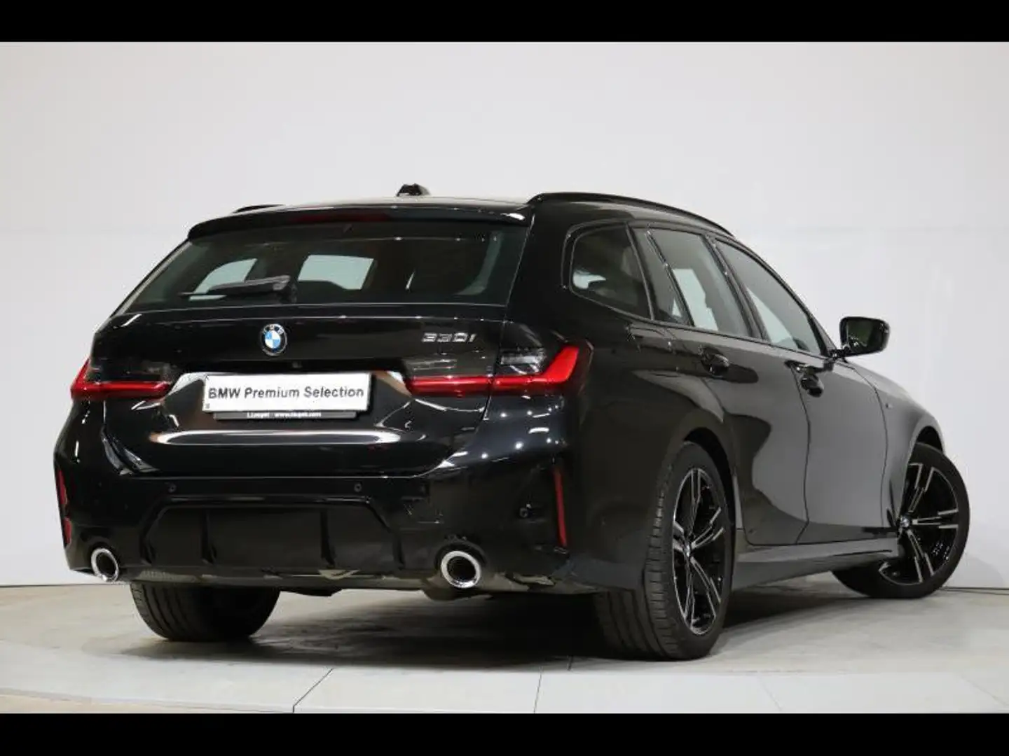 BMW 330 i Touring Kit M Sport Schwarz - 2