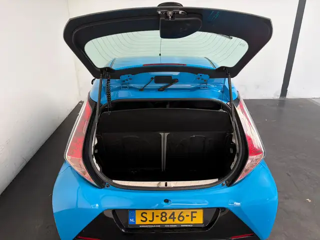 Toyota Aygo view 27