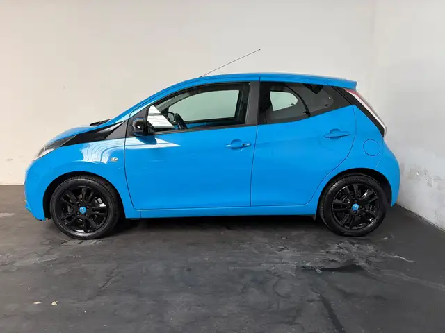 Toyota Aygo view 2