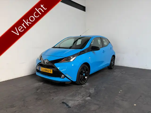 2016 Toyota Aygo in Blue for sale