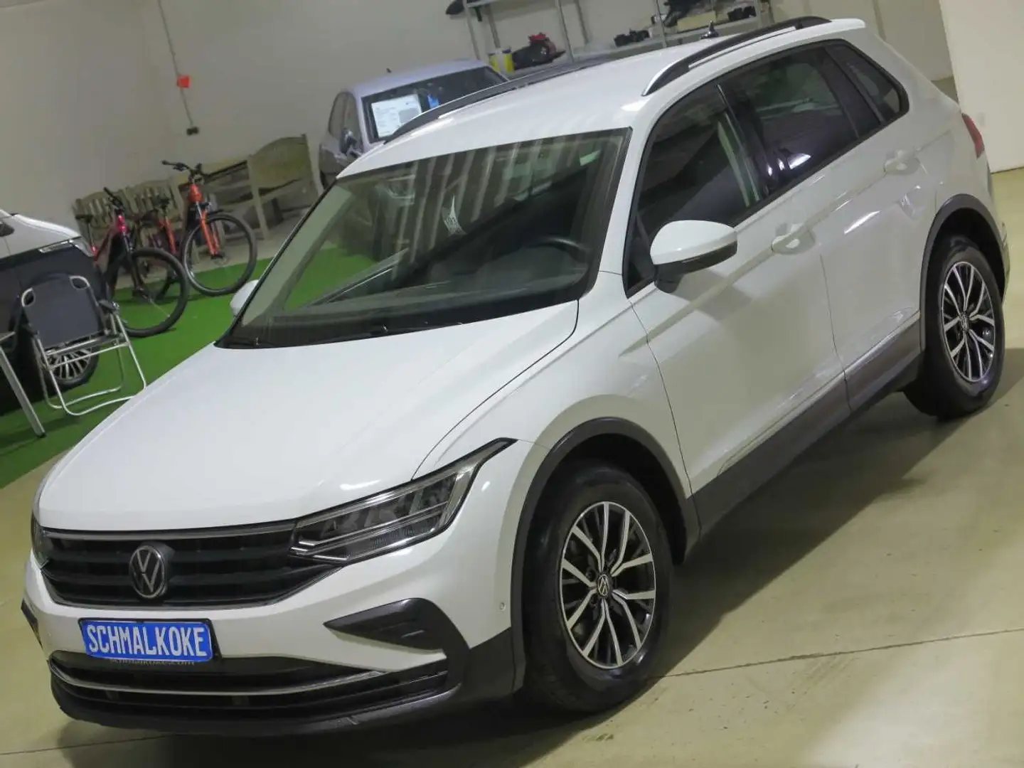 Volkswagen Tiguan 2.0 TDI SCR Life AHK Navi ACC DAB LM17 White - 2