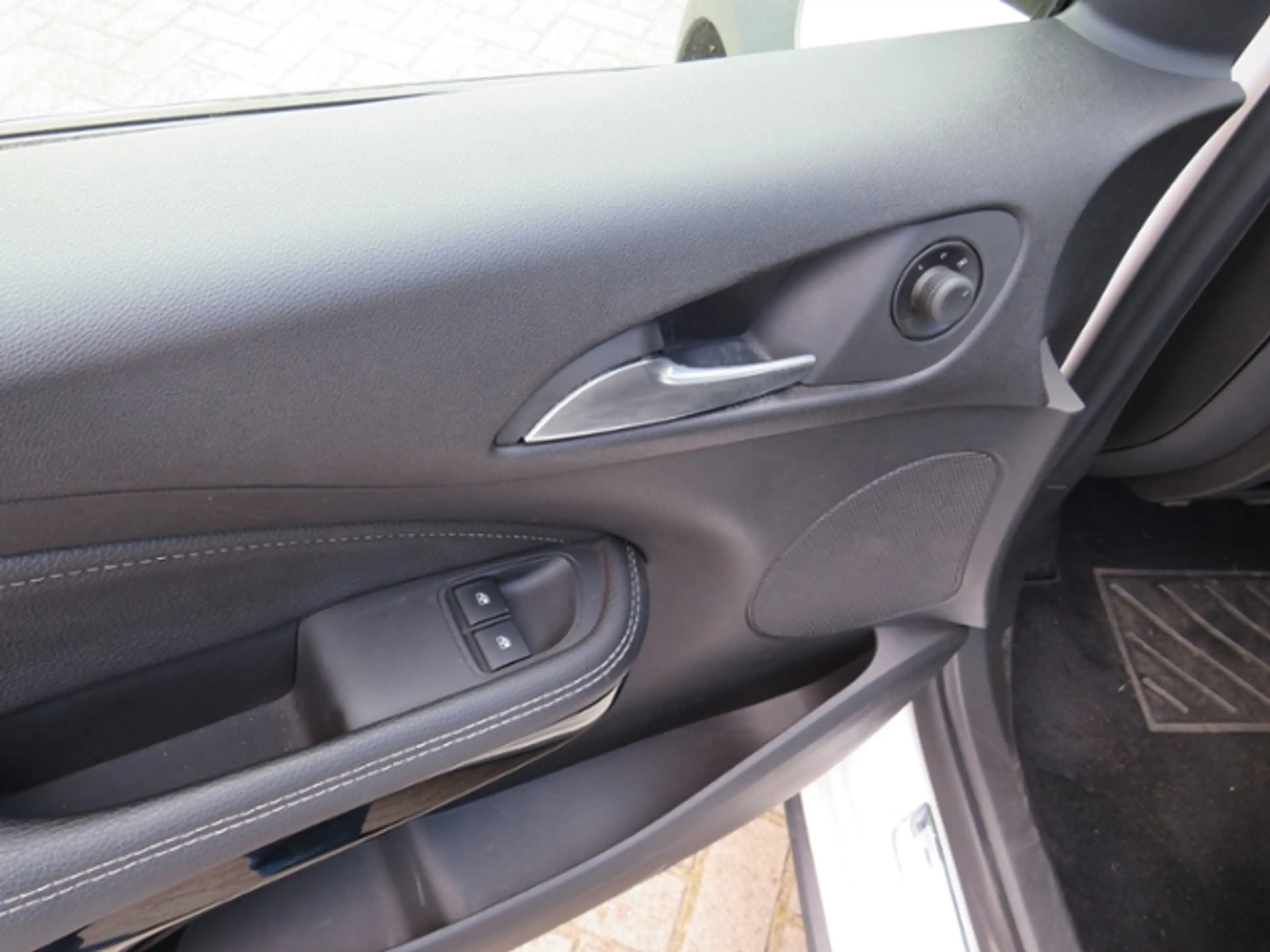Opel Adam Rocks KLIMA ALU — photo 12