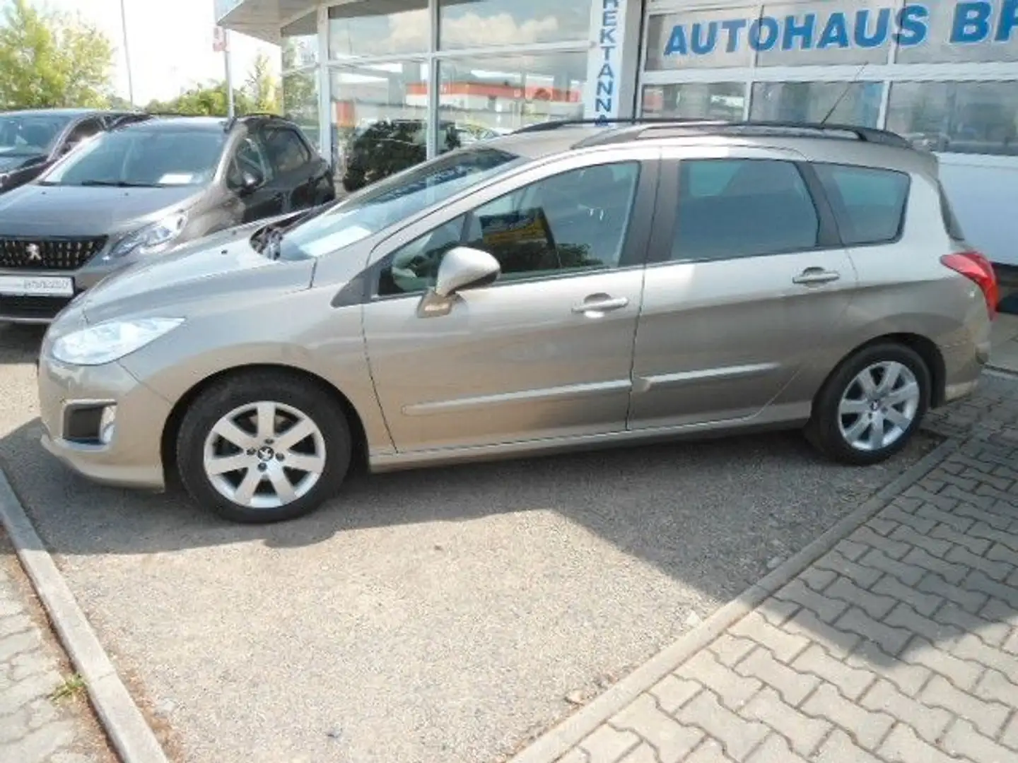 Peugeot 308 SW Active Grau - 2