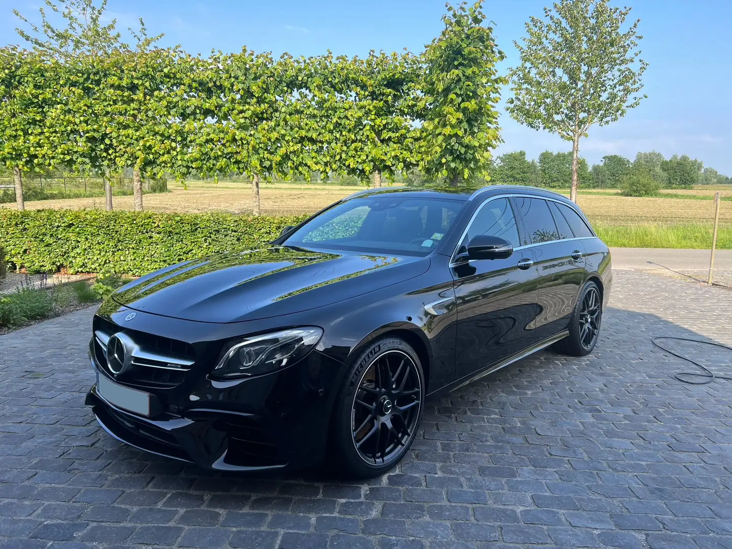 Mercedes-Benz E 63 AMG AMG E 63 4Matic+ T 9G-TRONIC Zwart - 1