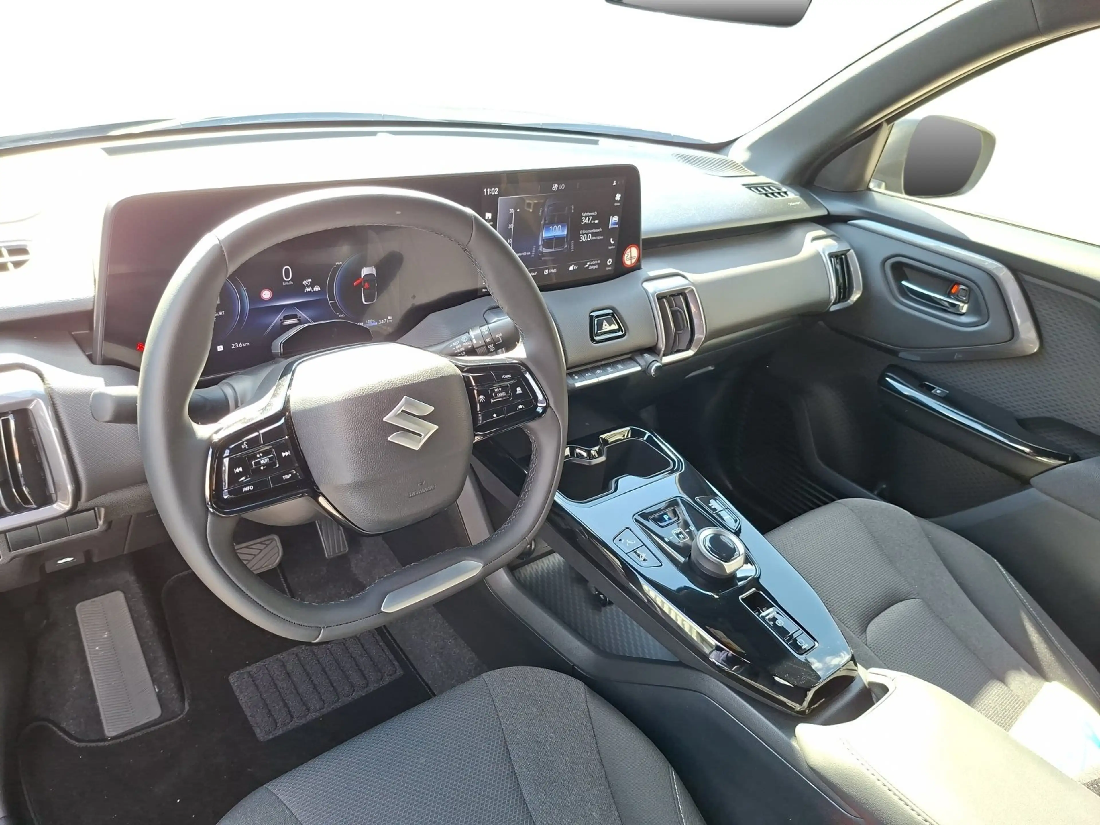 Suzuki e Vitara 61kWh ALLGRIP-e shine — photo 12