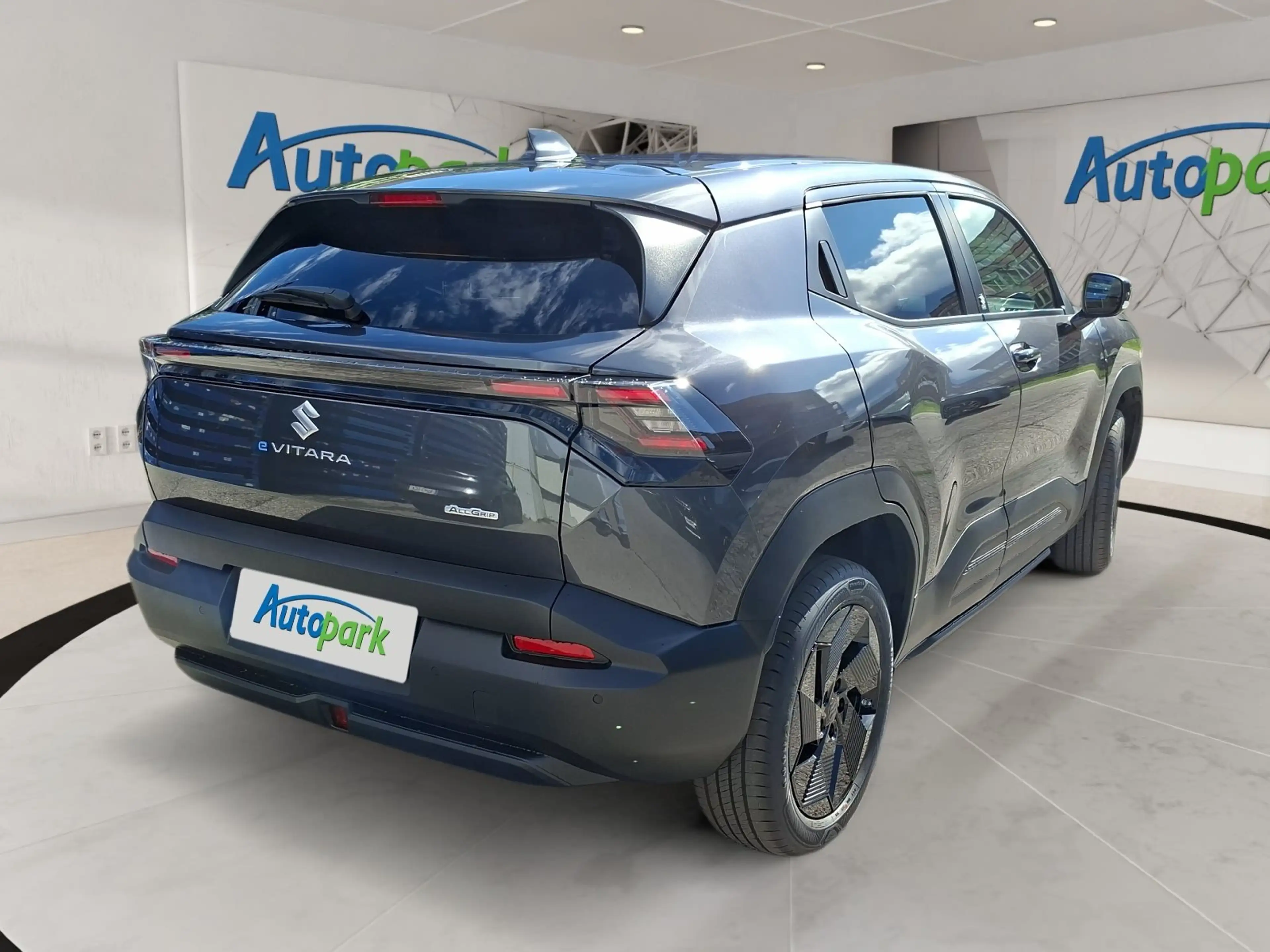 Suzuki e Vitara 61kWh ALLGRIP-e shine — photo 8