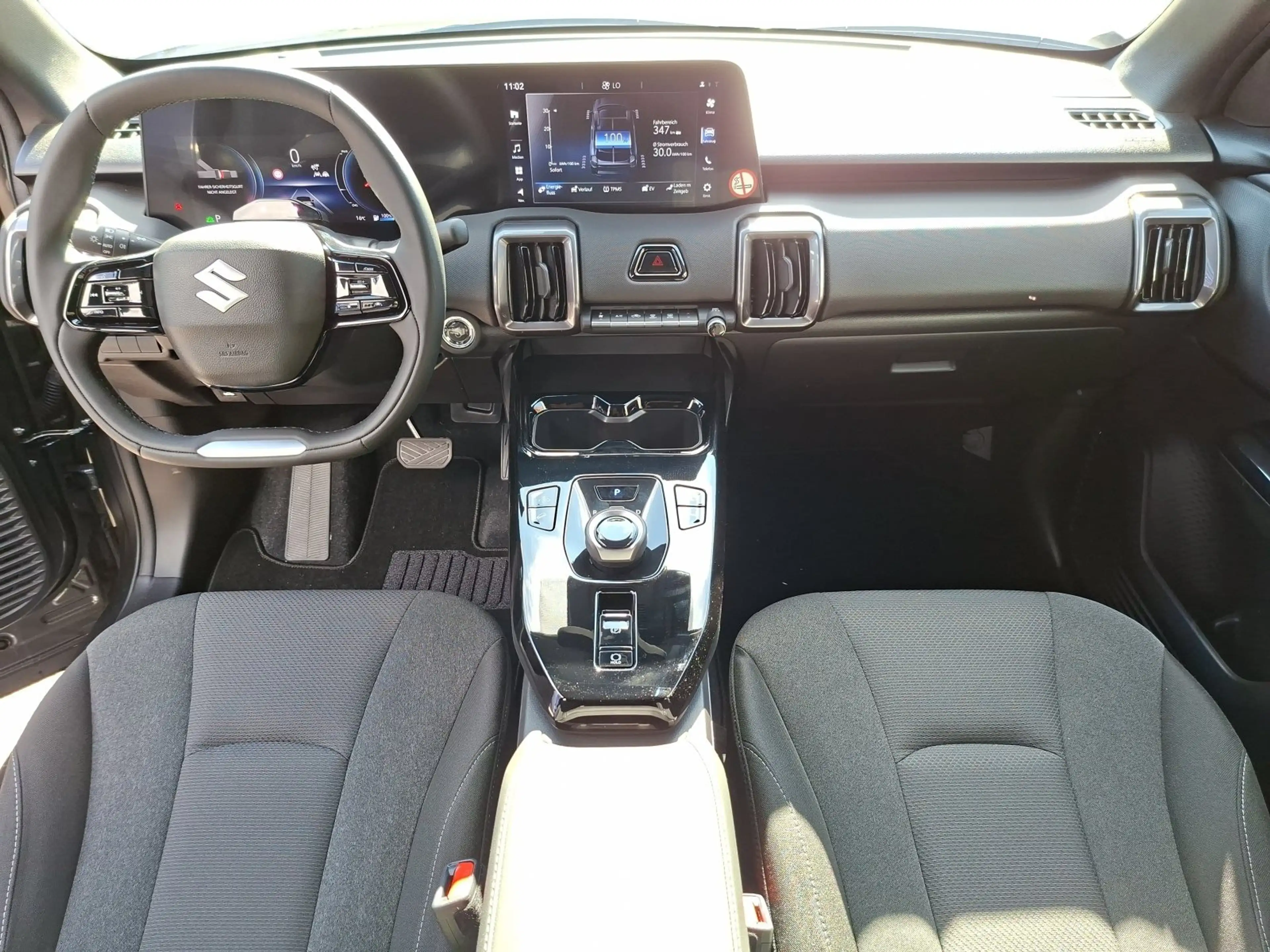 Suzuki e Vitara 61kWh ALLGRIP-e shine — photo 13