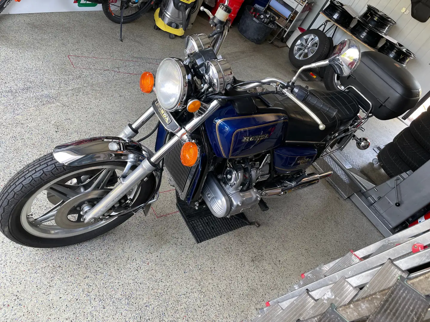 Honda GL 1000 Blauw - 2