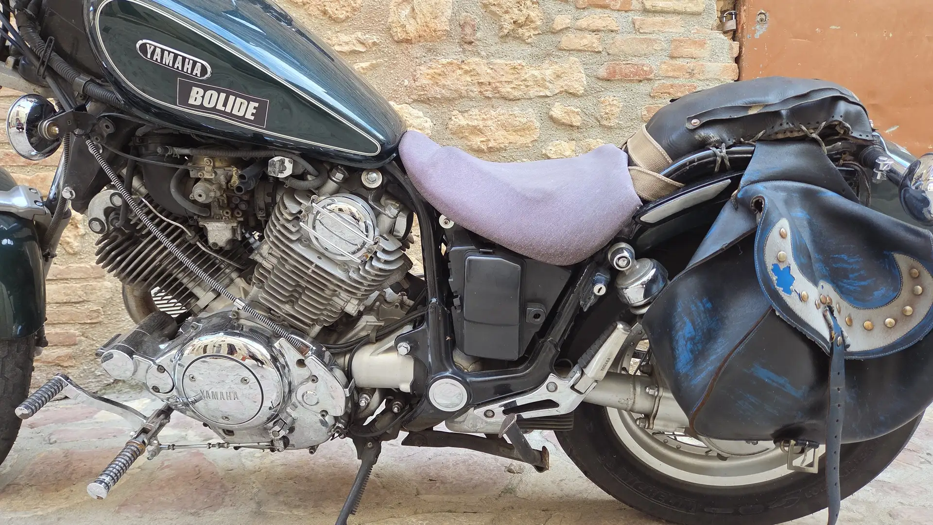 Yamaha XV 750 Virago Vert - 2