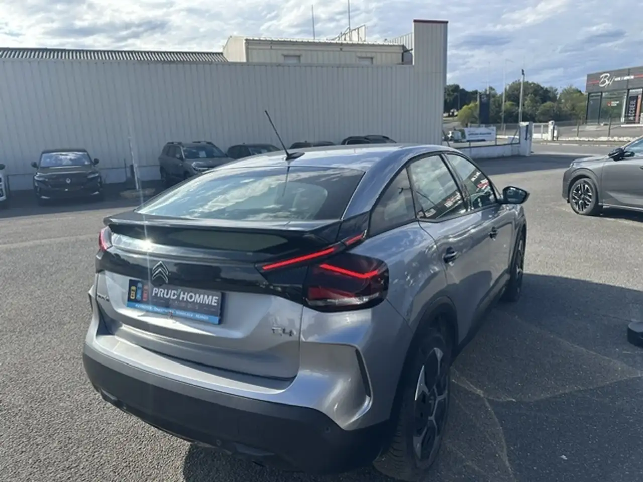 Citroen C4 Berline — photo 3