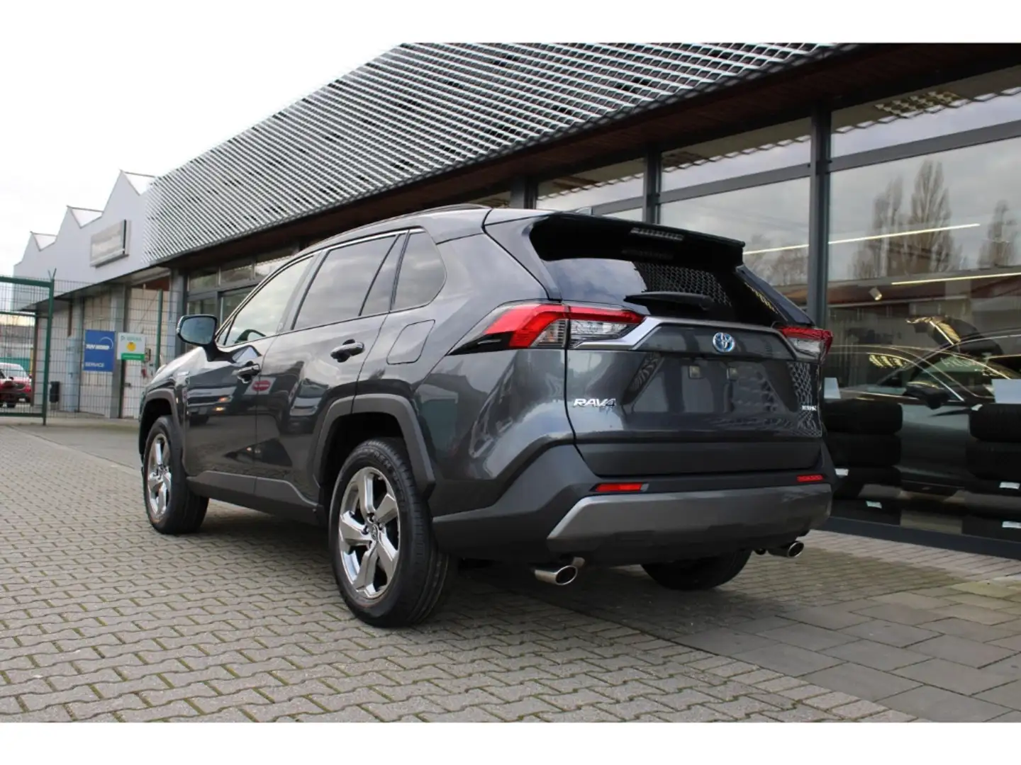 Toyota RAV 4 Hybrid 4x4 Team Deutschland+GJ-RÄDER !! Gris - 2