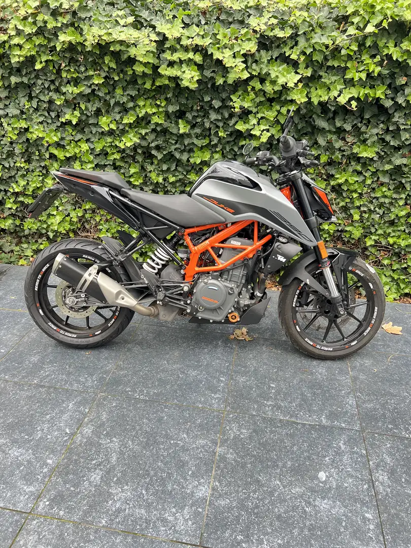 KTM 390 Duke Oranje - 1