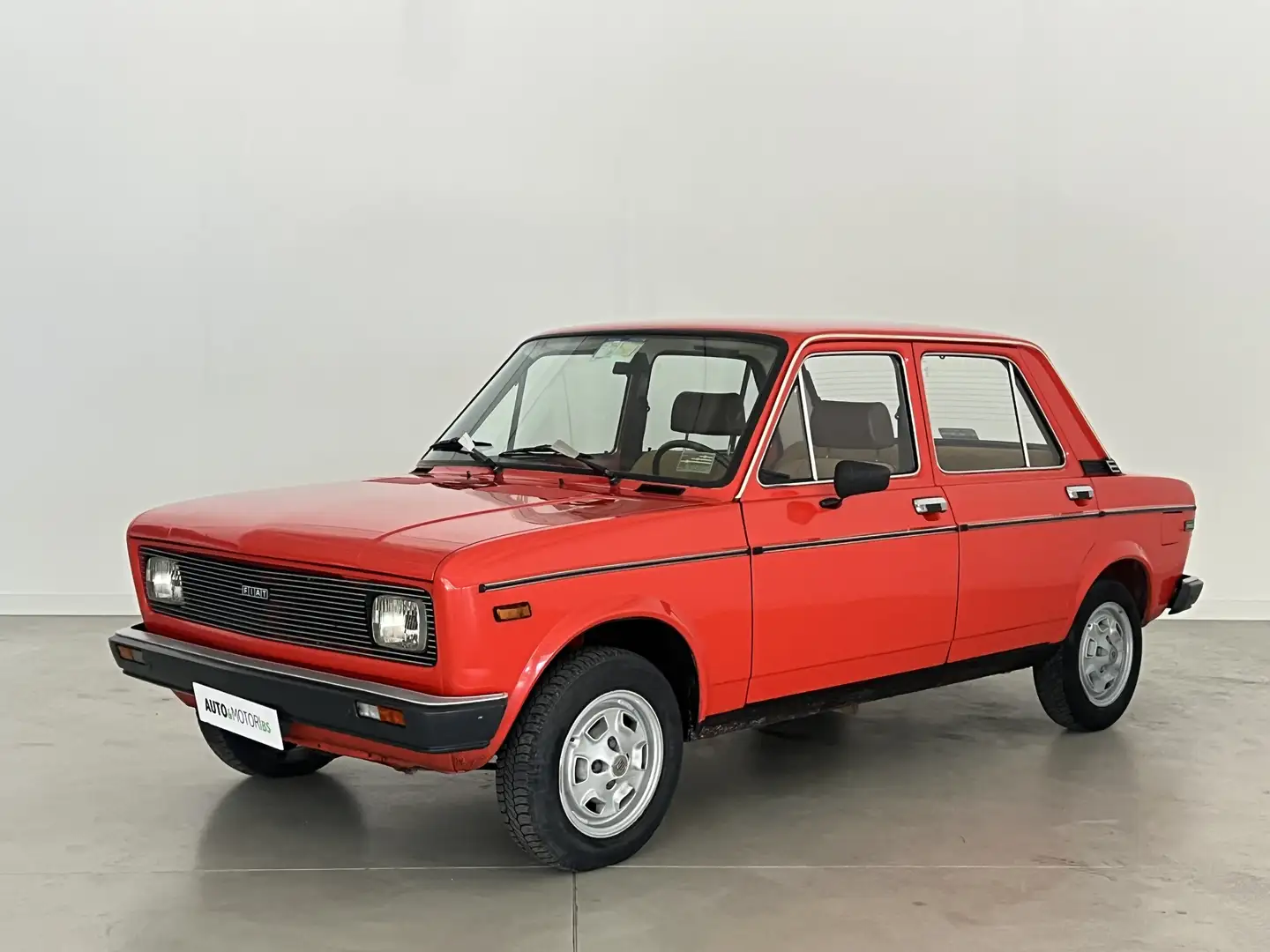 Fiat 128 1100 CL Rojo - 1