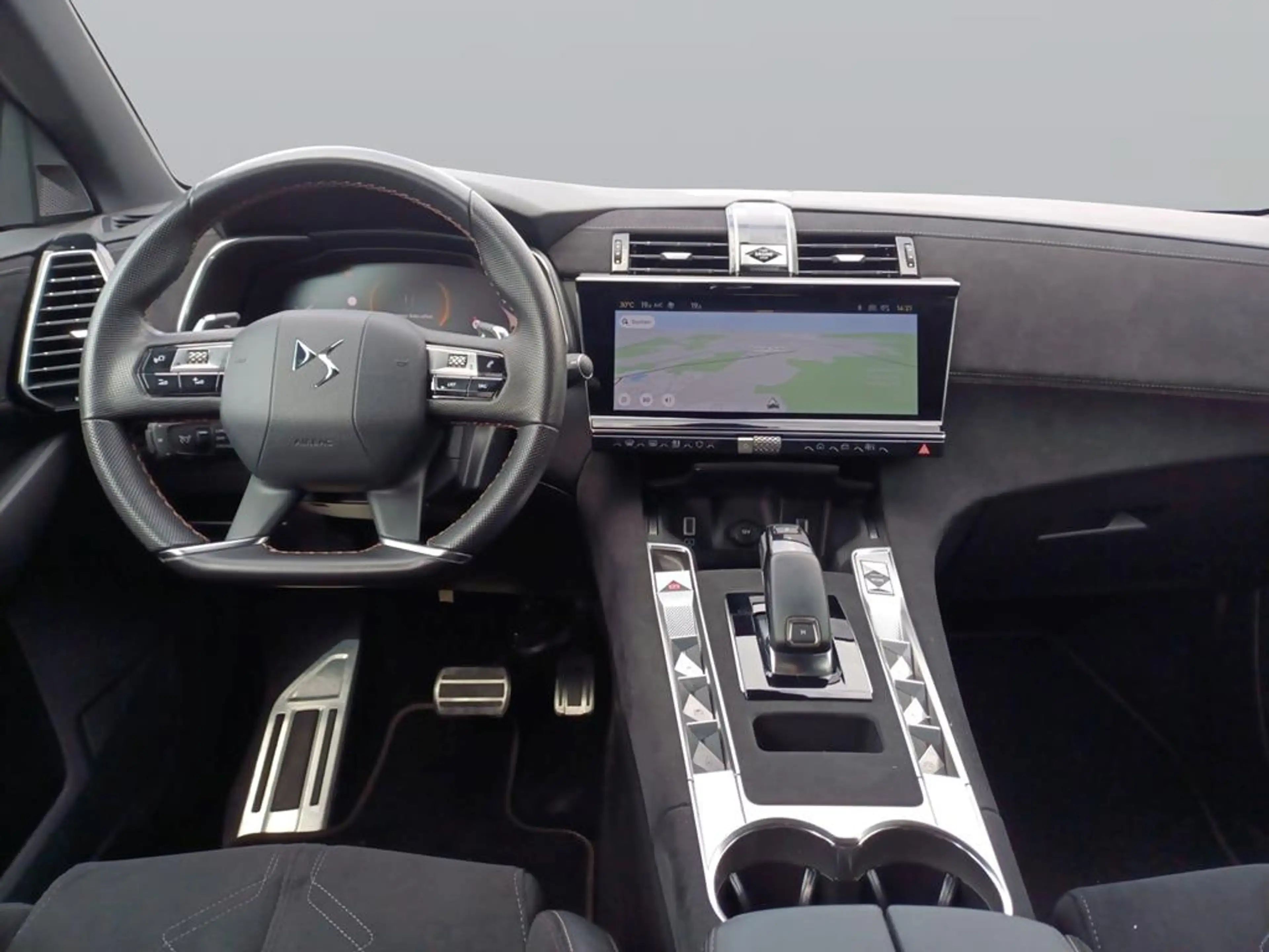 DS Automobiles DS 7 Performance Line — photo 10