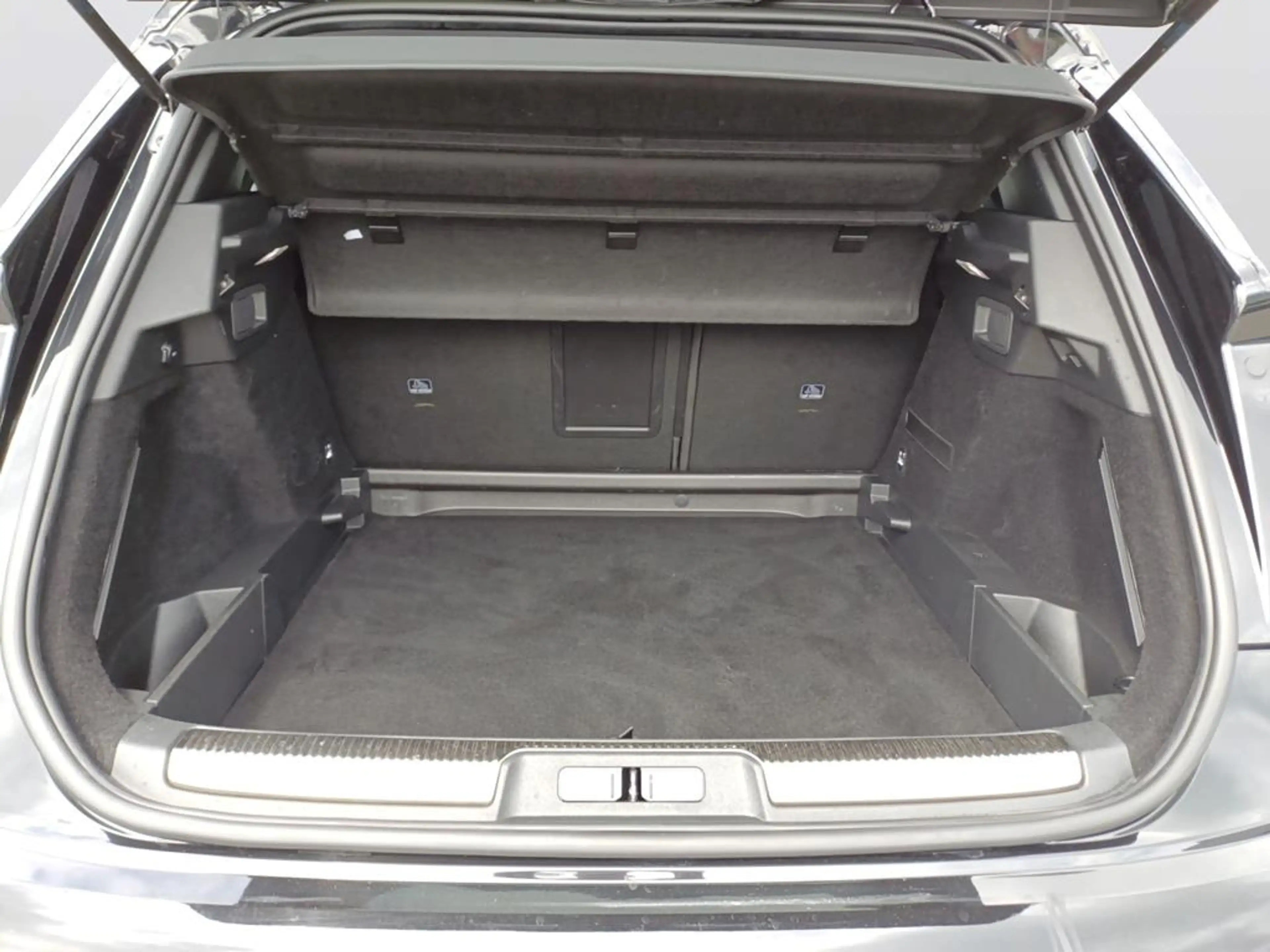 DS Automobiles DS 7 Performance Line — photo 7