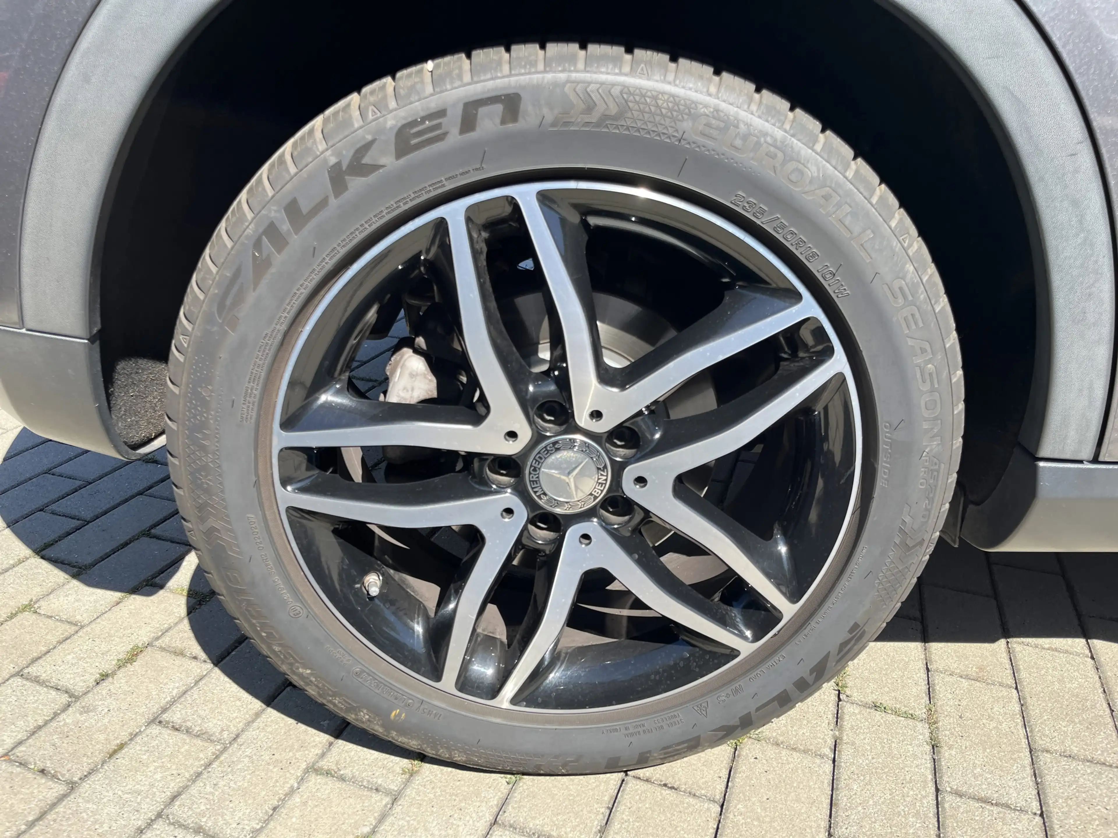 Mercedes-Benz GLA 200 Urban Navi+Pano+SD+SHZ+LM+PDC — photo 8