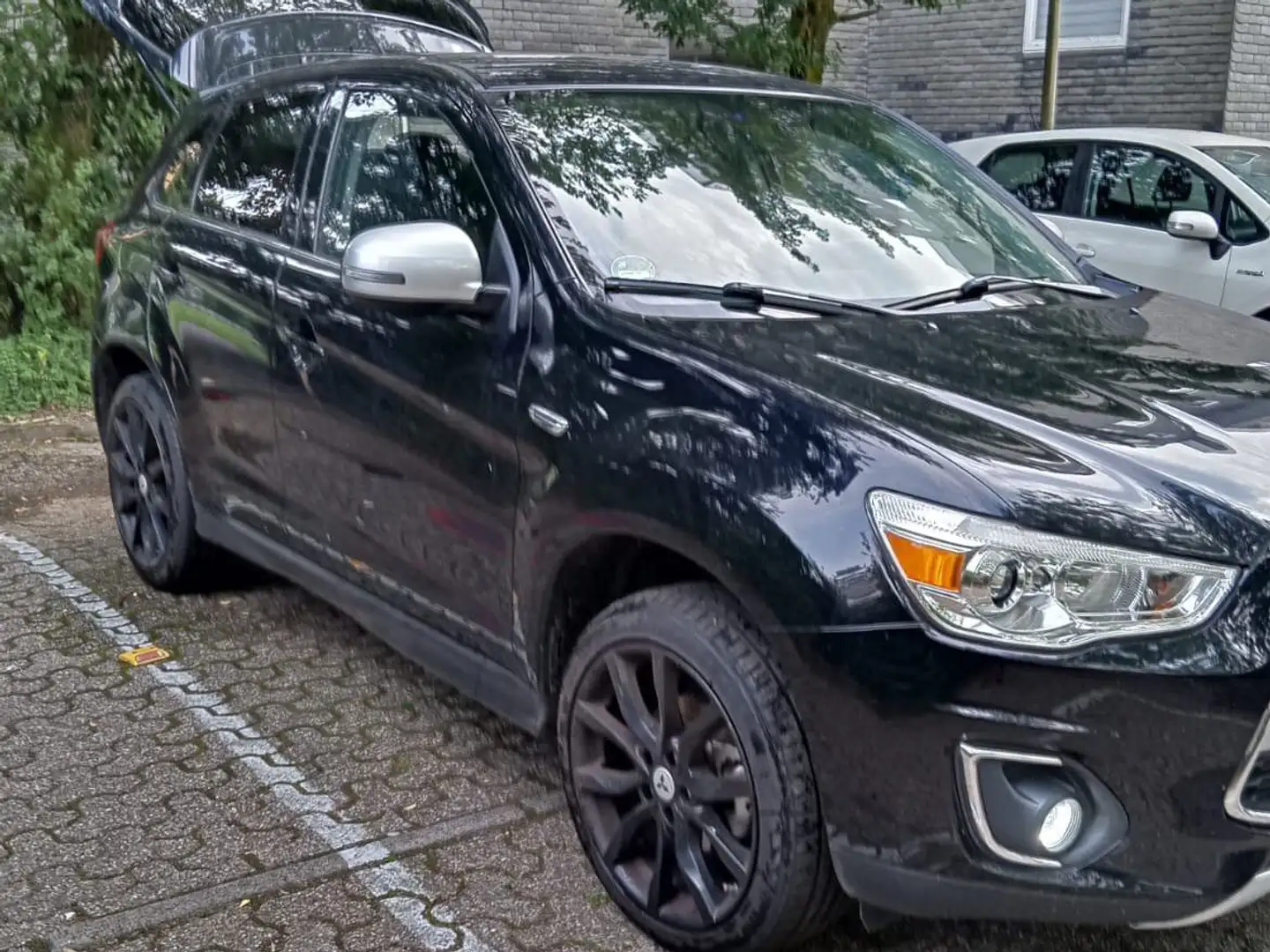 Mitsubishi ASX ASX 2.2 DI-D 4WD Automatik Diamant Edition - 1
