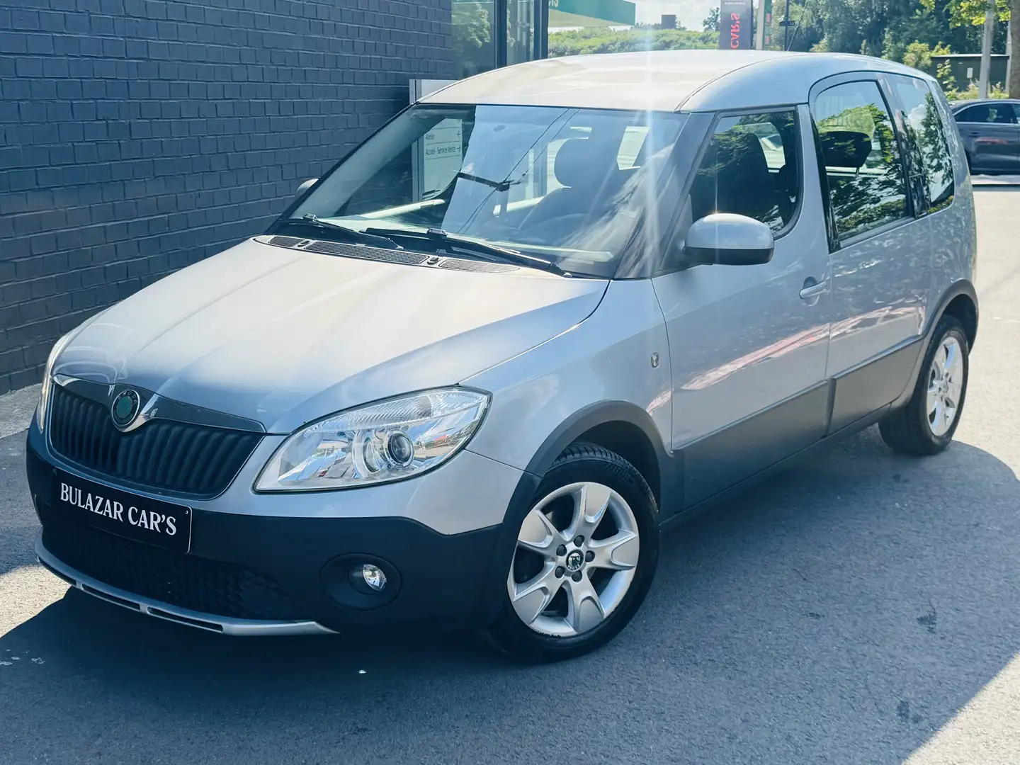 Skoda Roomster Roomster 1.2i *1 ER MAIN*NAVI*CLIM*CAR PLAY*GARANT - 1