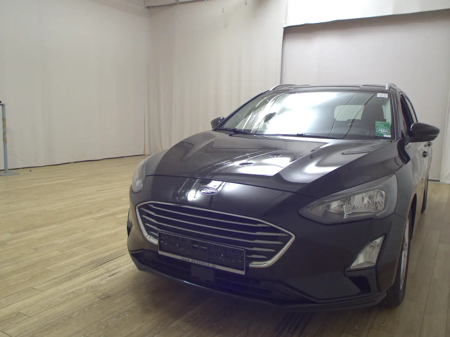 Ford Focus Turnier 1.5 EB Cool&Connect Navi SHZ PDC Noir - 2