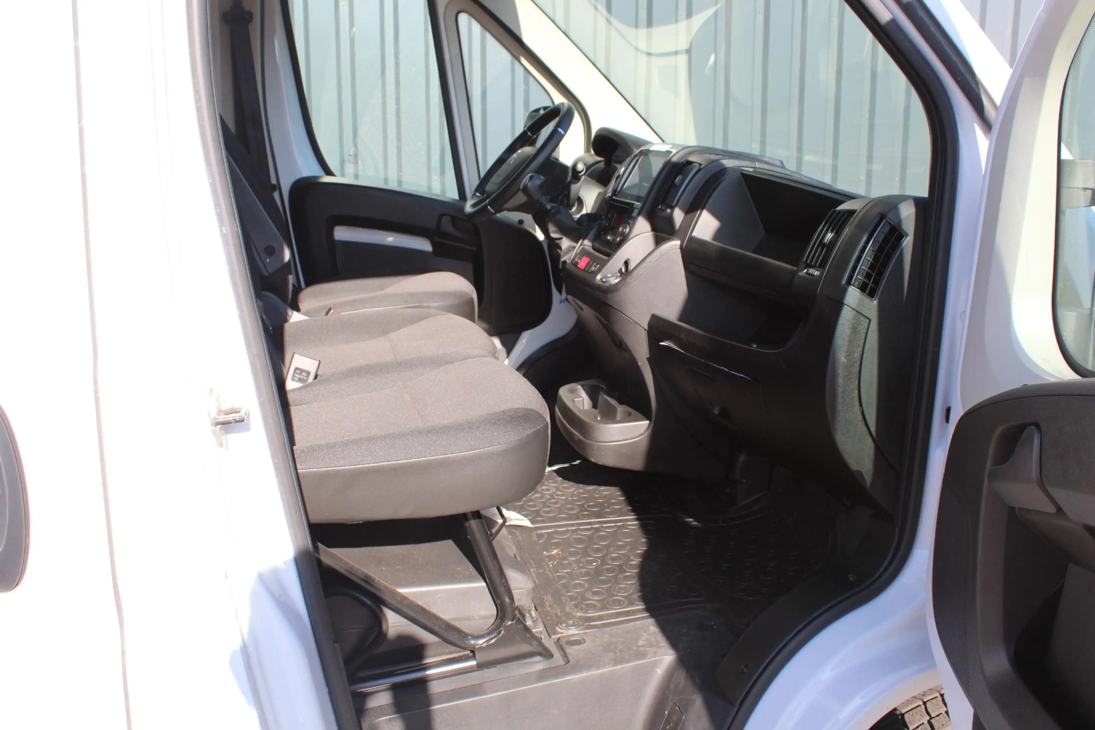 Citroen Jumper 2.2 BlueHDi 140 L3H2 3.3t BPM Vrij Voor Ondernemer — photo 13