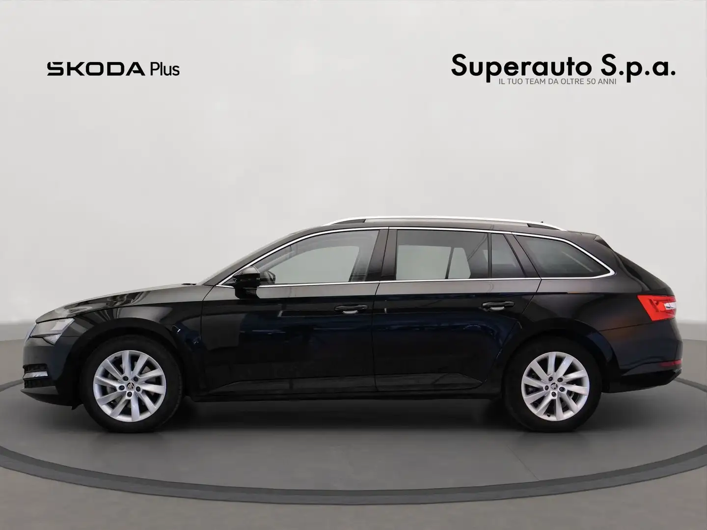 Skoda Superb 2.0 TDI EVO SCR DSG Wagon Executive Nero - 2