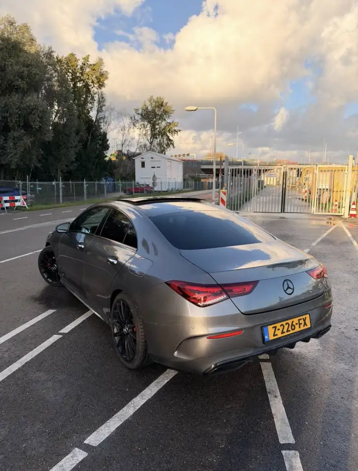 Mercedes-Benz CLA 180