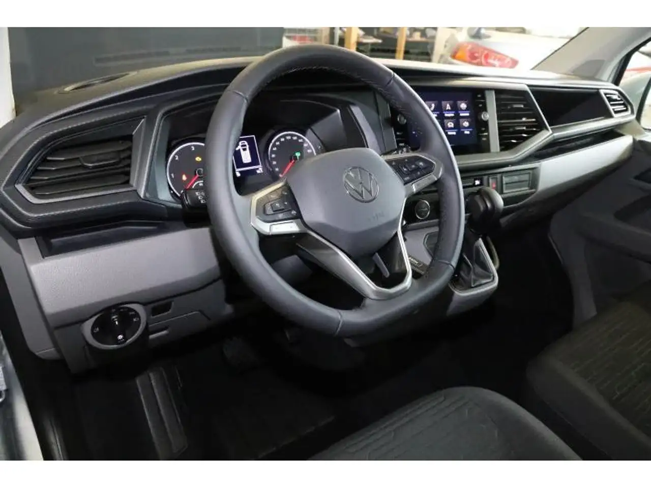 Volkswagen T6.1 Caravelle Comfortline LR LONG NAVI LED 10