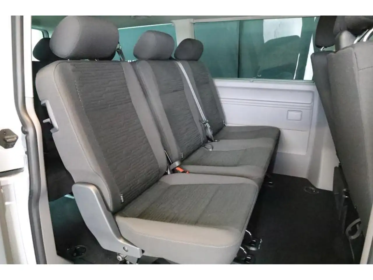 Volkswagen T6.1 Caravelle Comfortline LR LONG NAVI LED 15
