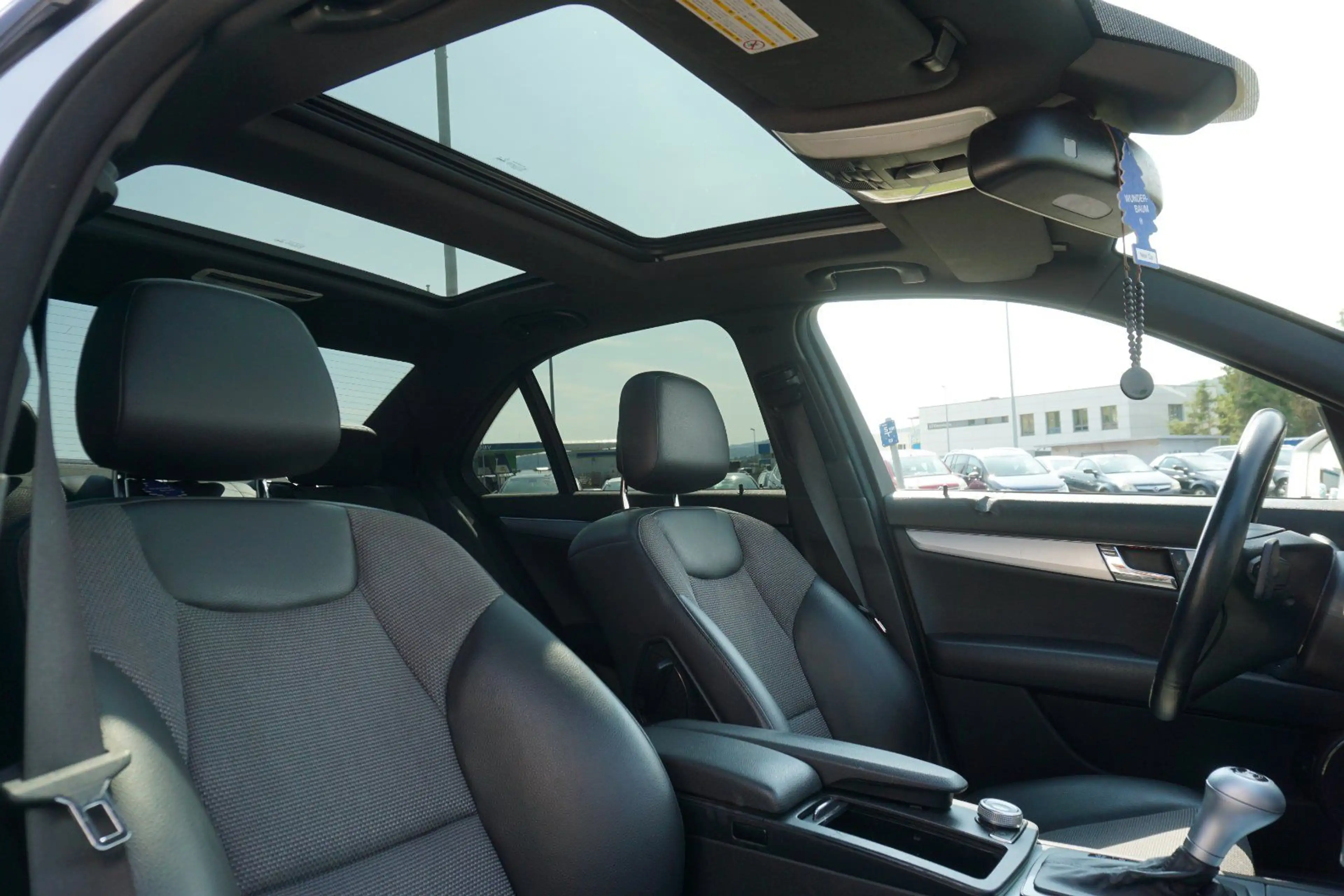 Mercedes-Benz C 350 C-Klasse C 350 CDI 4Matic AMG Paket — photo 13