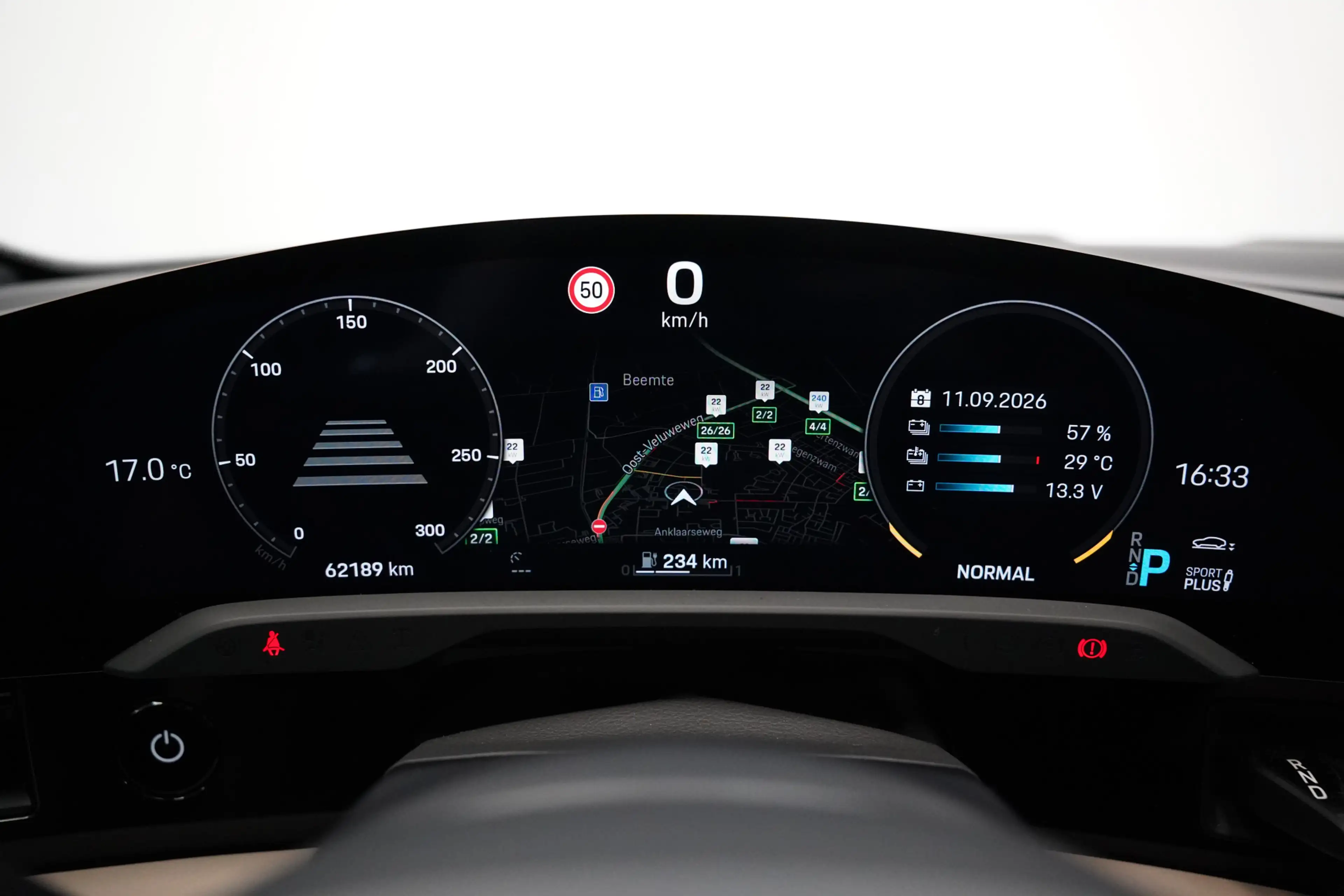 Porsche Taycan Performance 84 kWh ACC Panoramadak Leder Memory Se — photo 10
