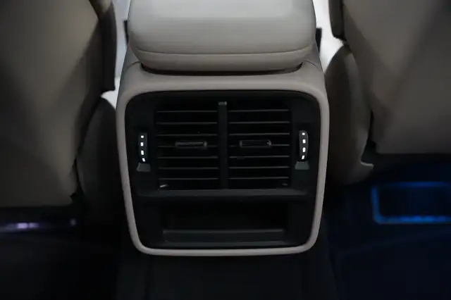 Porsche Taycan view 28