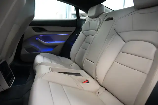 Porsche Taycan view 25