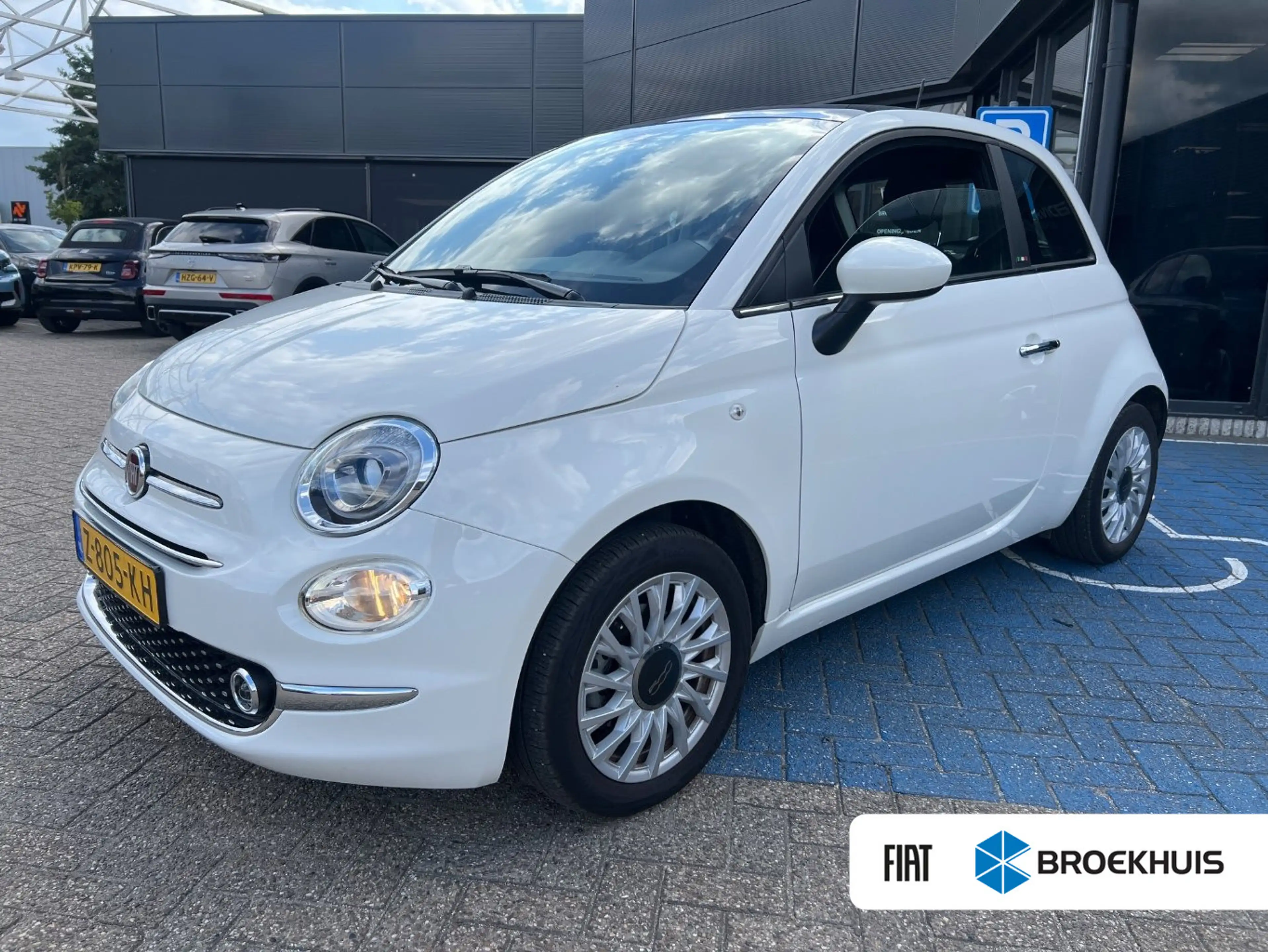 Fiat 500 1.0 Hybrid Dolcevita Finale | Panoramadak | Naviga