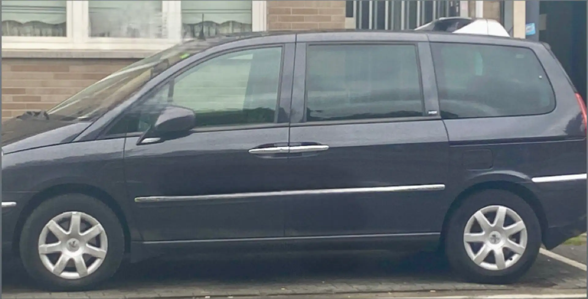 Peugeot 807 2.0 HDi ST Confort FAP - 2